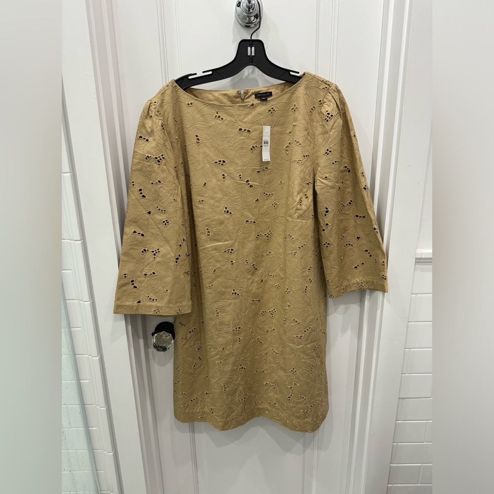 Ann Taylor Eyelet Boatneck Shift Dress *BRAND NEW WITH TAGS* *NEVER WORN*